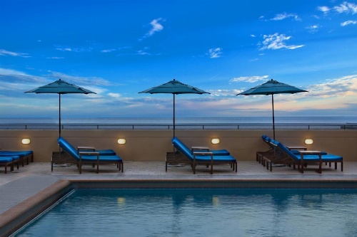 Marriott's BeachPlace Towers image 5